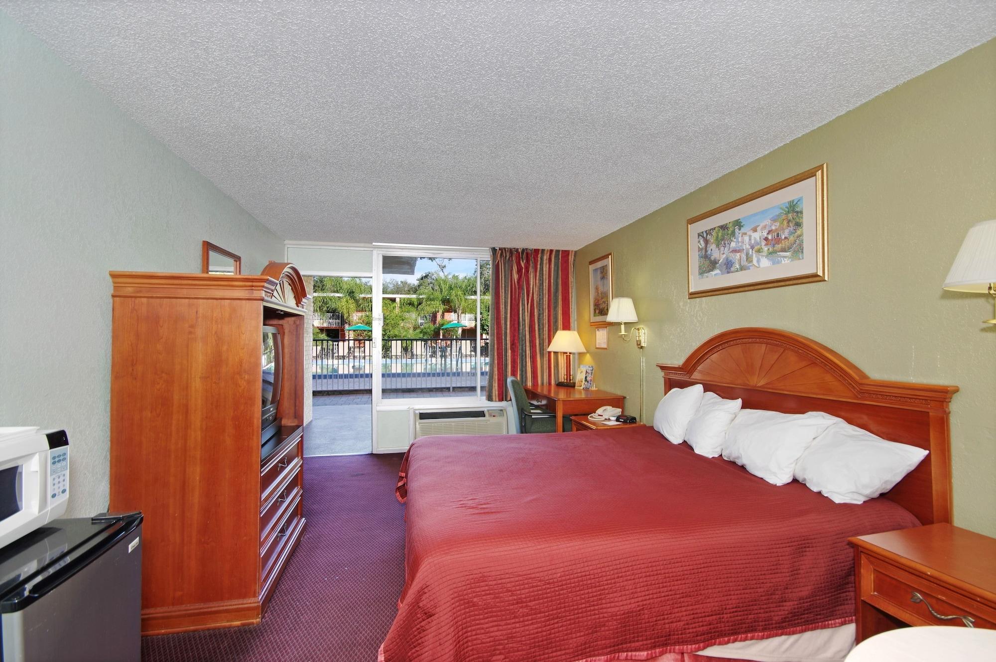 Howard Johnson By Wyndham Tropical Palms Kissimmee Eksteriør billede
