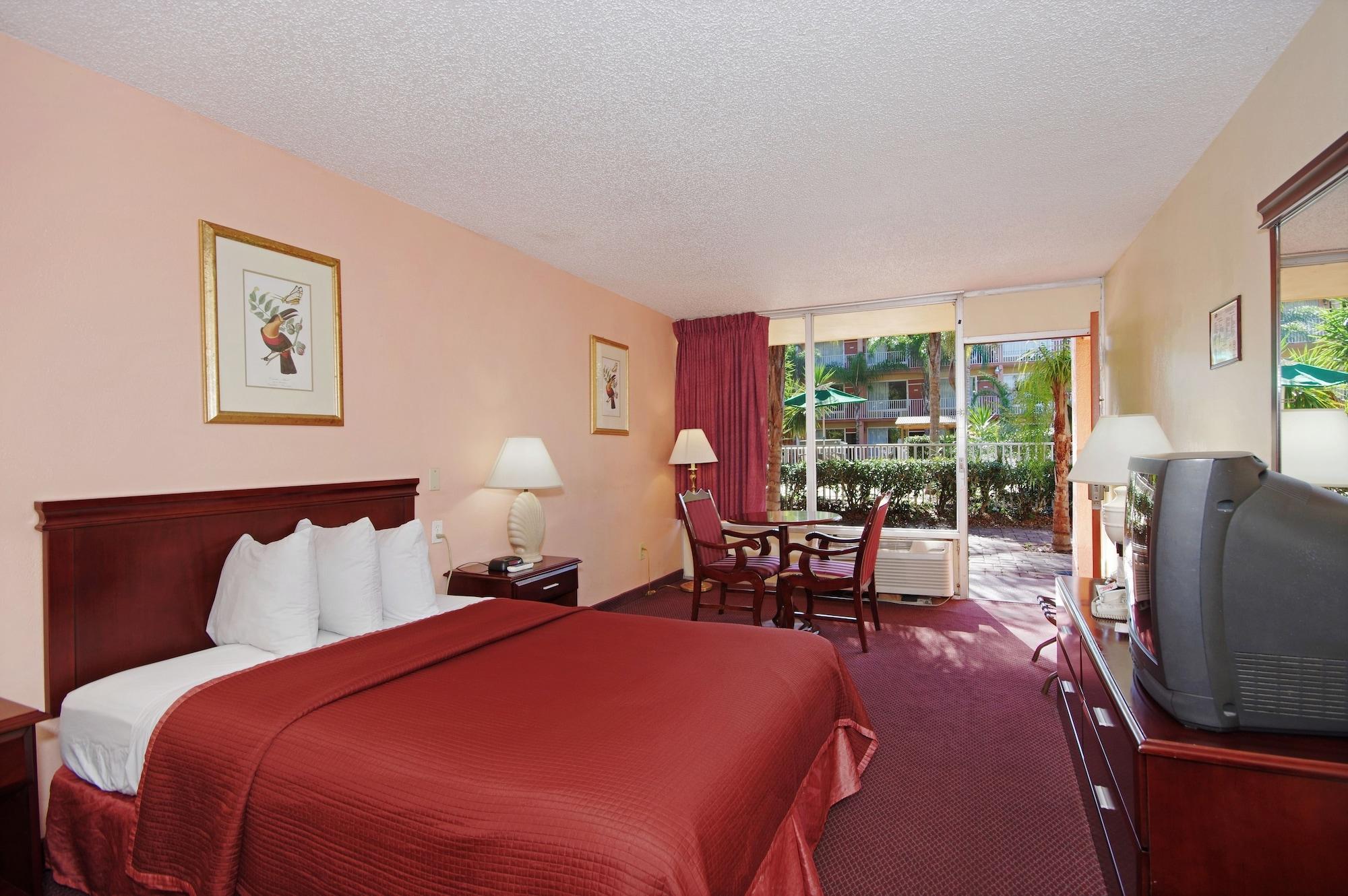 Howard Johnson By Wyndham Tropical Palms Kissimmee Eksteriør billede