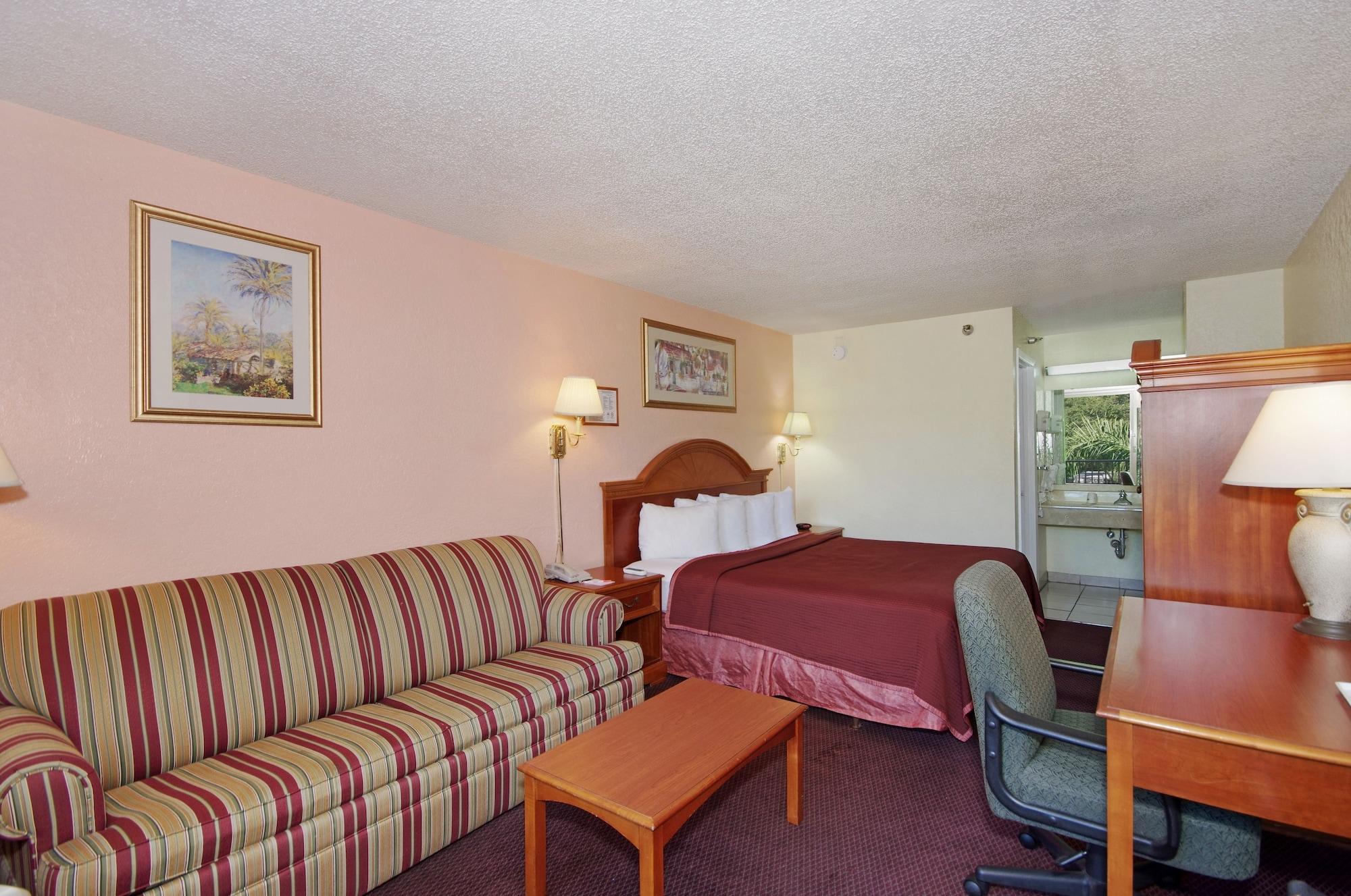 Howard Johnson By Wyndham Tropical Palms Kissimmee Eksteriør billede