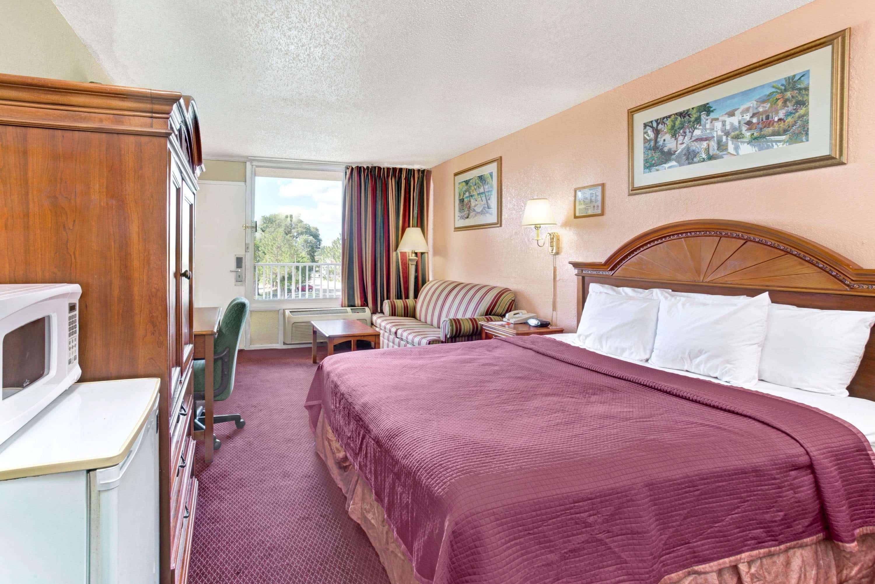 Howard Johnson By Wyndham Tropical Palms Kissimmee Eksteriør billede