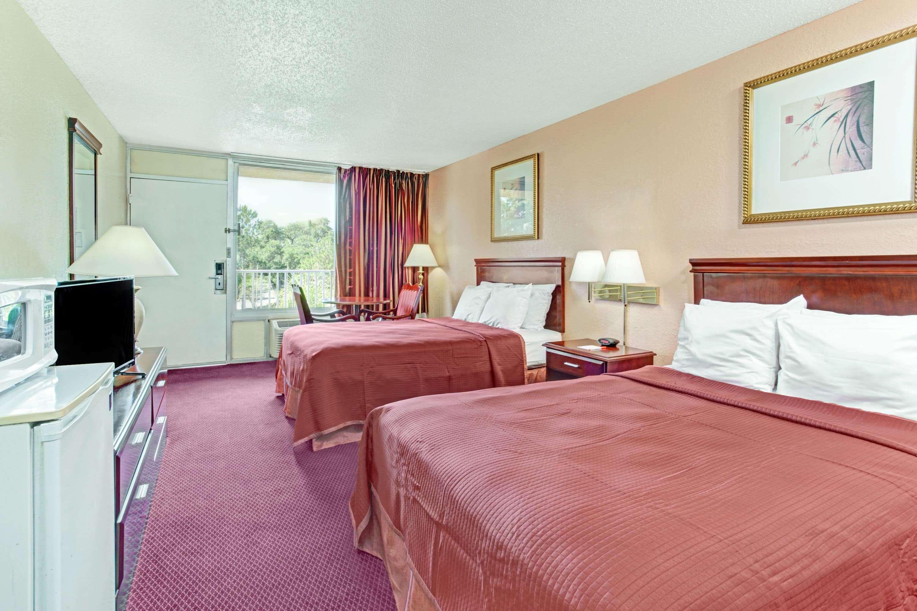 Howard Johnson By Wyndham Tropical Palms Kissimmee Eksteriør billede