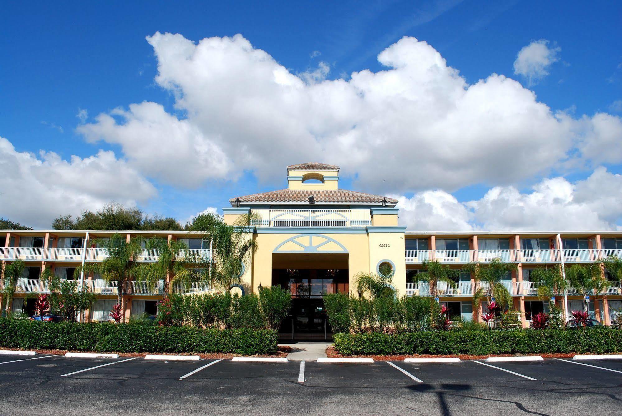 Howard Johnson By Wyndham Tropical Palms Kissimmee Eksteriør billede