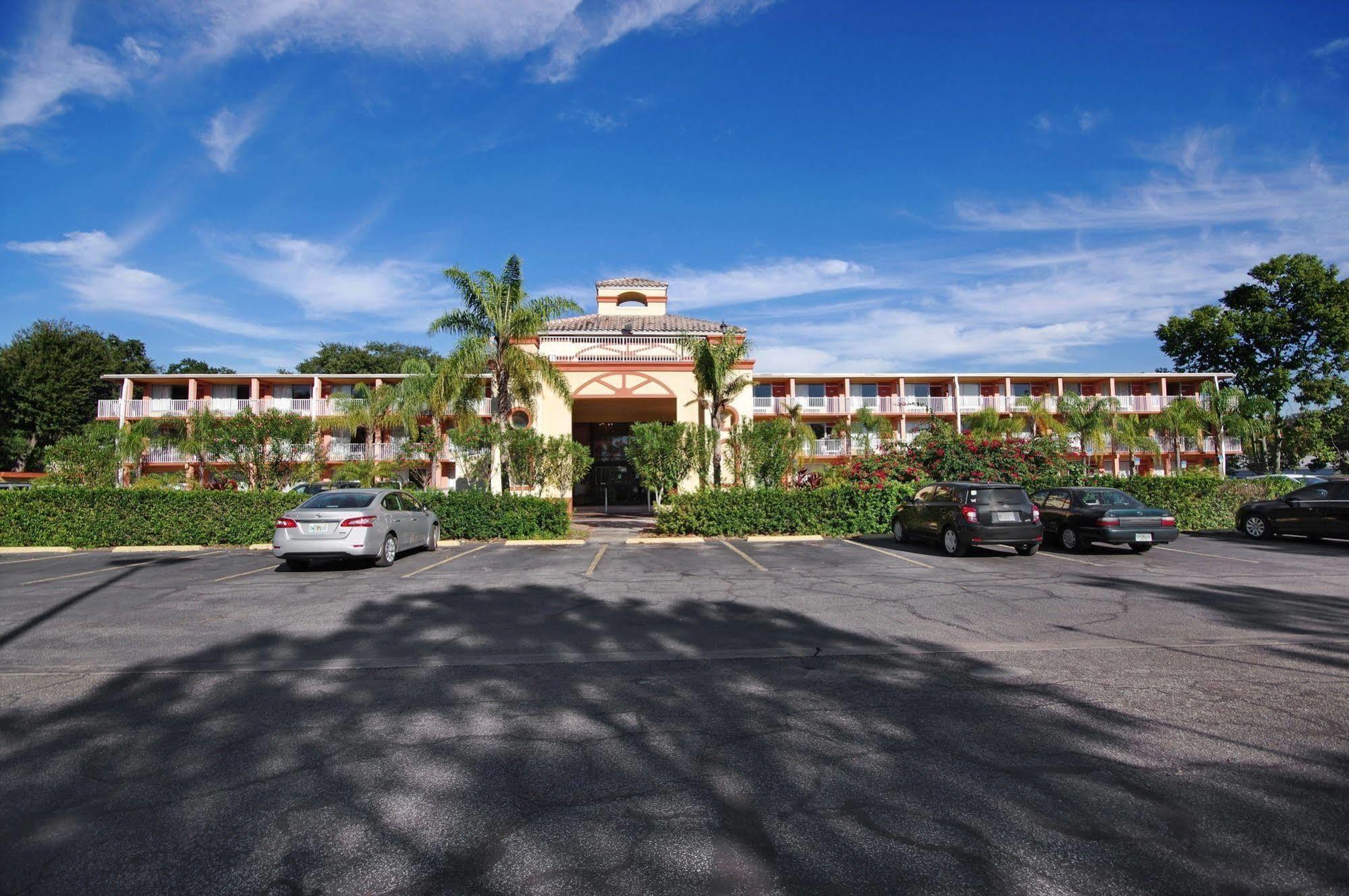 Howard Johnson By Wyndham Tropical Palms Kissimmee Eksteriør billede