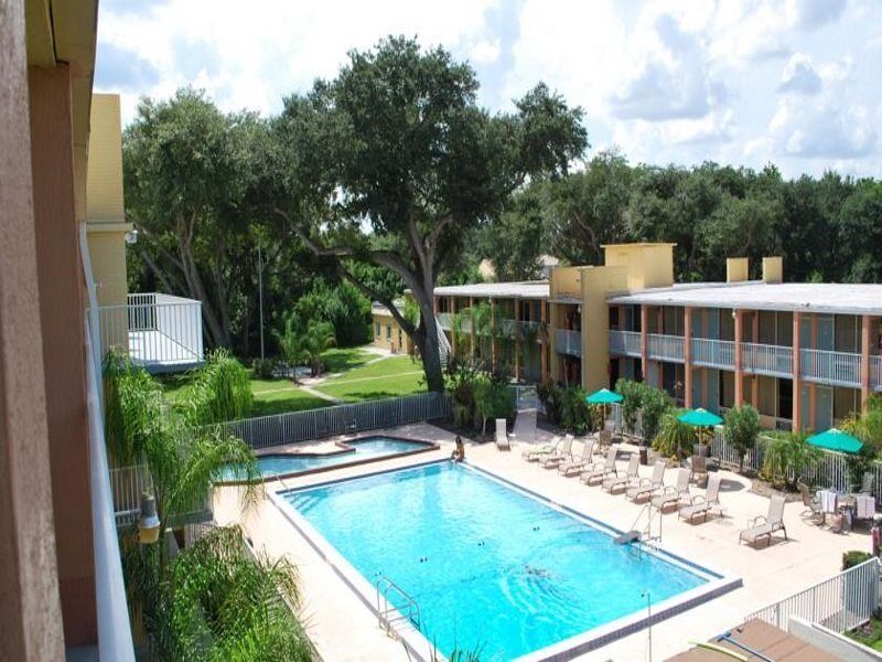 Howard Johnson By Wyndham Tropical Palms Kissimmee Eksteriør billede